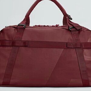 BRAND NEW WITHOUT TAGS AWAY 55L DUFFLE BAG